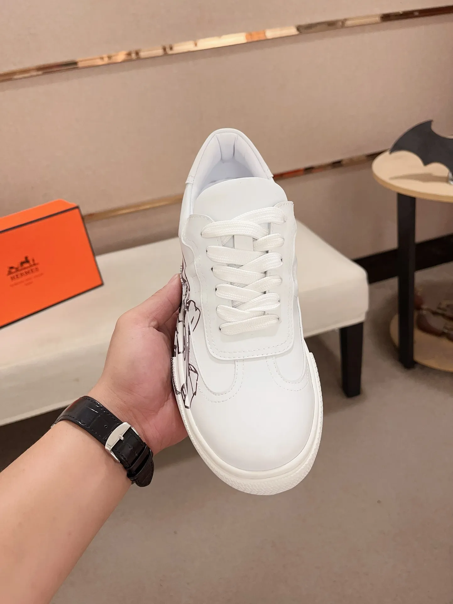 Men's clothing and shoes💰: 420💰《HERMES》【Classic Original Version】Hermès; Top 🔝 Purchasing Agency 🔍🔍Latest 🇺🇸Sold simultaneously at counters, original imported from Italy ▲▲Cow leather▲ ▲Exquisite workmanship (Italian 🇮🇹imported water-dyed 🐂cowhide lining) sole: original sole provided by the original factory, ⚠️exclusive double-layer activity·TPR·rubber·combined molded outsole; Code number: 36-44 (45/46 can be customized, non-refundable)
